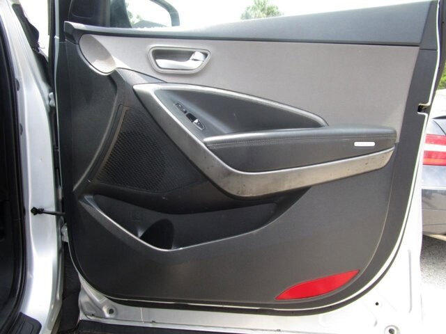 2018 Hyundai Santa Fe in Tampa, FL 33604-6914 - 2332163 16