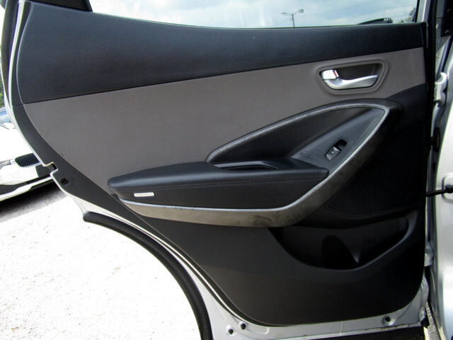 2018 Hyundai Santa Fe in Tampa, FL 33604-6914 - 2332163 17