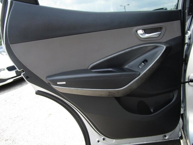 2018 Hyundai Santa Fe in Tampa, FL 33604-6914 - 2332163 17