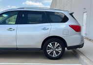 2017 Nissan Pathfinder in Dallas, TX 75212 - 2332186 6