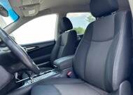 2017 Nissan Pathfinder in Dallas, TX 75212 - 2332186 11