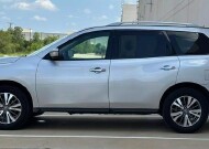 2017 Nissan Pathfinder in Dallas, TX 75212 - 2332186 7