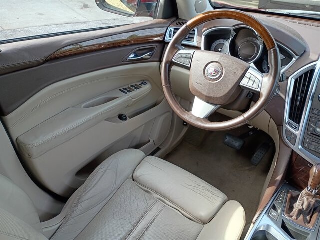 2011 Cadillac SRX in Hudson, FL 34669 - 2332627 12