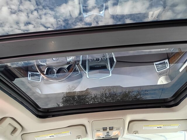 2011 Cadillac SRX in Hudson, FL 34669 - 2332627 15