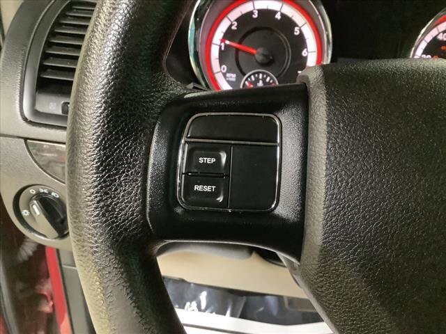 2016 Dodge Grand Caravan in Chicago, IL 60659 - 2332873 12