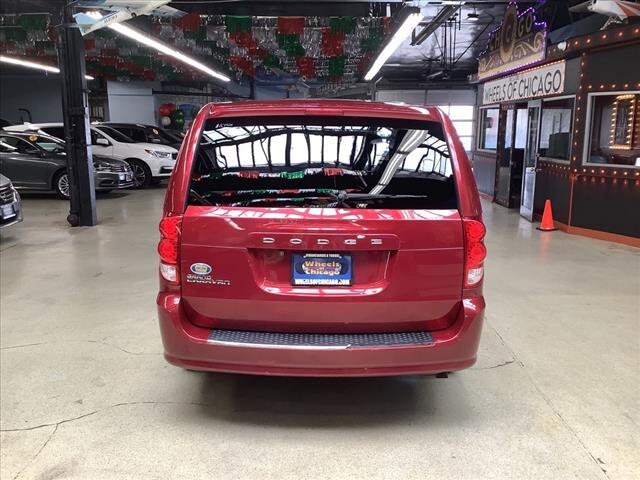 2016 Dodge Grand Caravan in Chicago, IL 60659 - 2332873 4