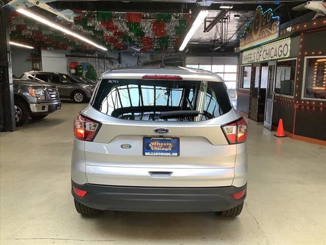 2017 Ford Escape in Chicago, IL 60659 - 2332897 4