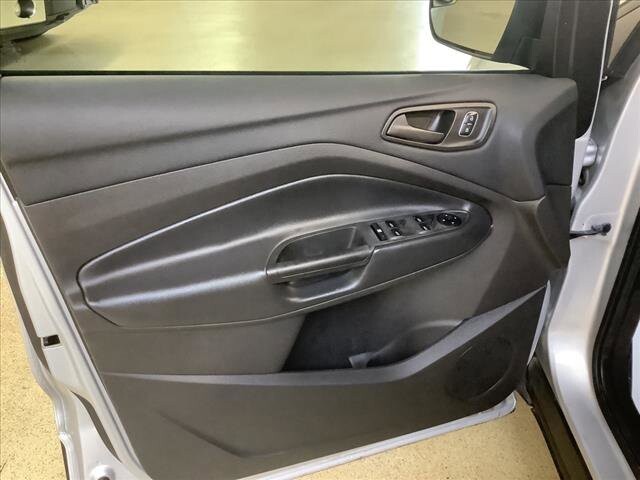 2017 Ford Escape in Chicago, IL 60659 - 2332897 9