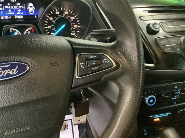 2017 Ford Escape in Chicago, IL 60659 - 2332897 13