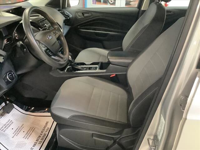 2017 Ford Escape in Chicago, IL 60659 - 2332897 10
