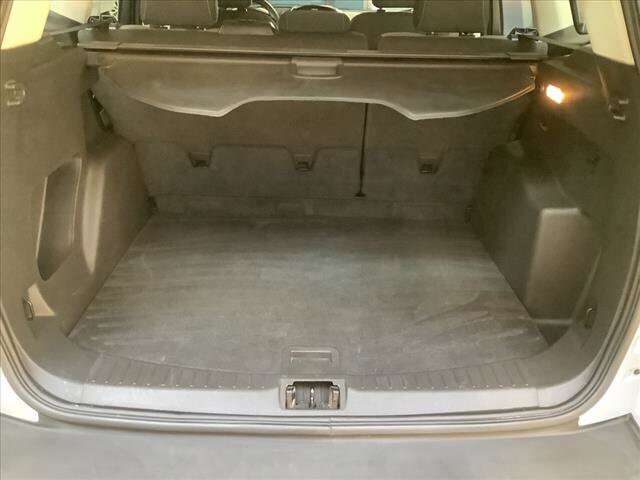 2017 Ford Escape in Chicago, IL 60659 - 2332897 18