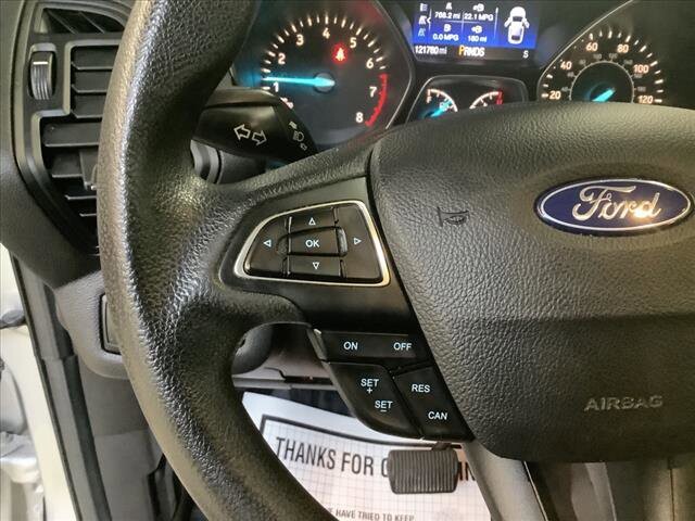 2017 Ford Escape in Chicago, IL 60659 - 2332897 12