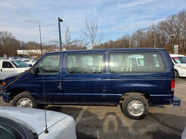 2009 Ford E-150 and Econoline 150 in Blauvelt, NY 10913 - 2332953 4