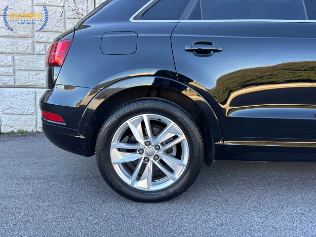 2017 Audi Q3 in Decatur, GA 30032 - 2333380 11