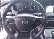 2015 Hyundai Sonata in Troy, IL 62294-1376 - 2333423 14