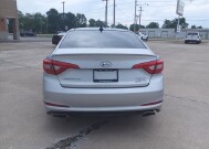 2015 Hyundai Sonata in Troy, IL 62294-1376 - 2333423 25