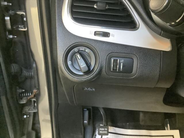 2013 Dodge Journey in Chicago, IL 60659 - 2333994 11