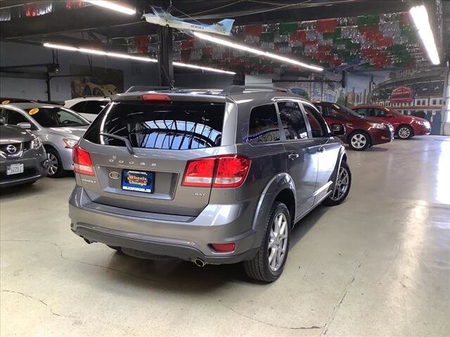 2013 Dodge Journey in Chicago, IL 60659 - 2333994 5