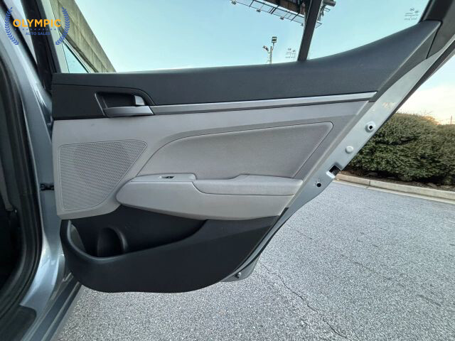 2017 Hyundai Elantra in Decatur, GA 30032 - 2334078 42