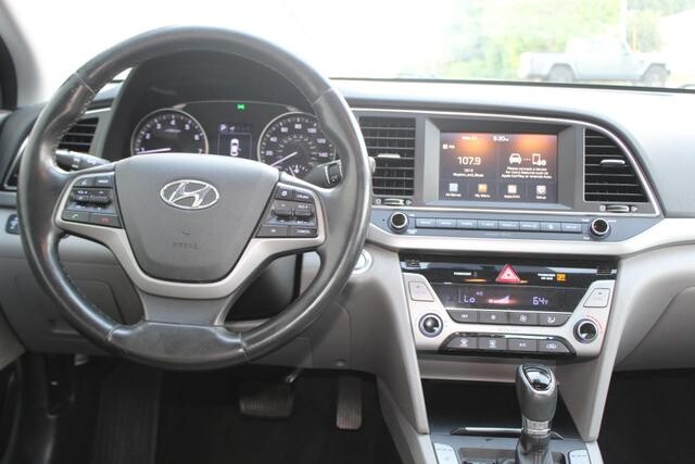 2017 Hyundai Elantra in Decatur, GA 30032 - 2334078 59