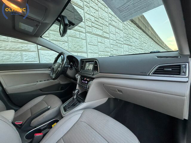 2017 Hyundai Elantra in Decatur, GA 30032 - 2334078 19