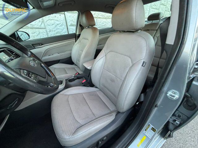 2017 Hyundai Elantra in Decatur, GA 30032 - 2334078 34