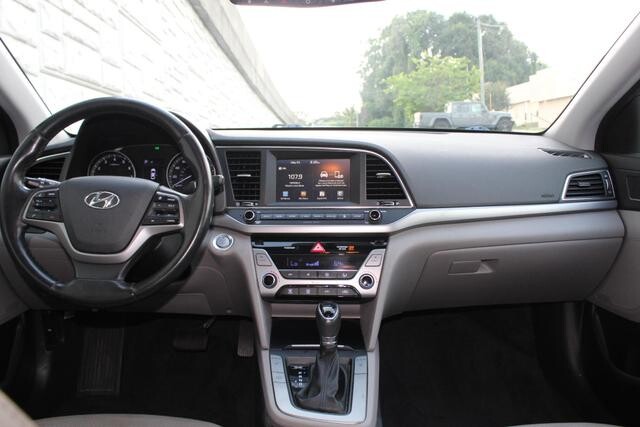 2017 Hyundai Elantra in Decatur, GA 30032 - 2334078 57