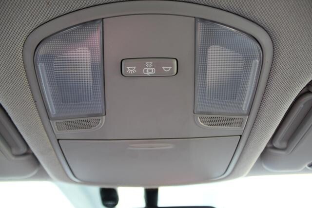 2017 Hyundai Elantra in Decatur, GA 30032 - 2334078 70