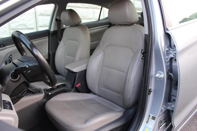 2017 Hyundai Elantra in Decatur, GA 30032 - 2334078 71