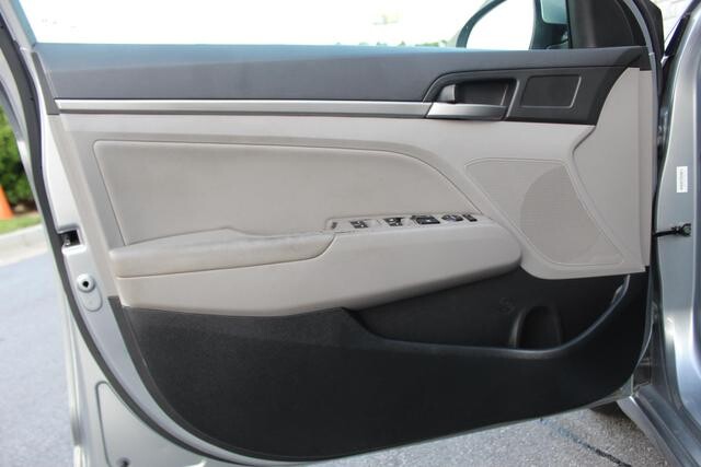 2017 Hyundai Elantra in Decatur, GA 30032 - 2334078 77