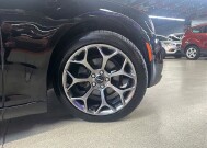 2015 Chrysler 300 in Chicago, IL 60659 - 2334669 8