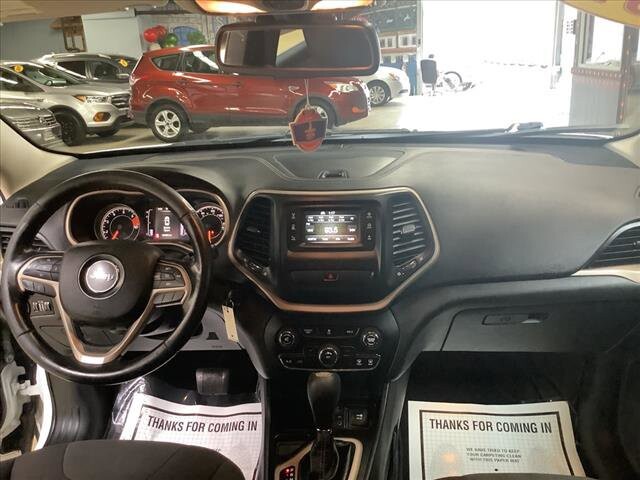 2016 Jeep Cherokee in Chicago, IL 60659 - 2335214 20