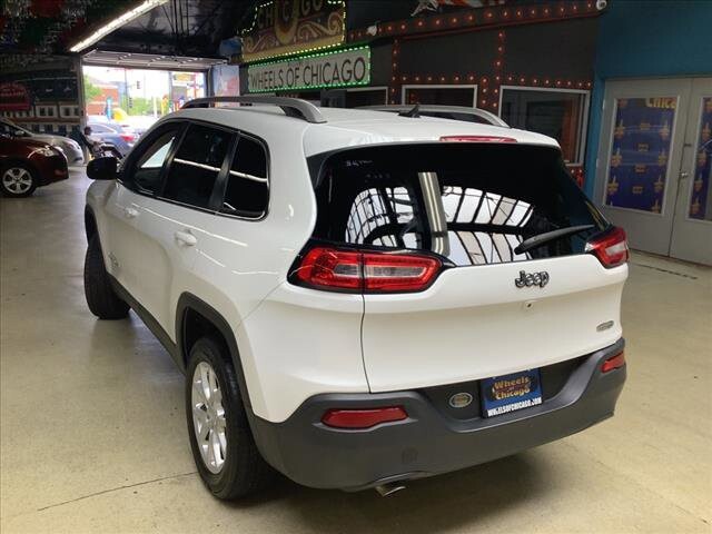 2016 Jeep Cherokee in Chicago, IL 60659 - 2335214 3