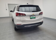 2022 Chevrolet Equinox in Van Nuys, CA 91411 - 2335277 6