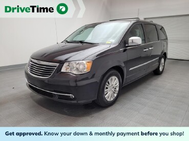 2015 Chrysler Town & Country in Riverside, CA 92504