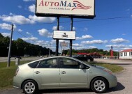 2009 Toyota Prius in Henderson, NC 27536 - 2335633 1