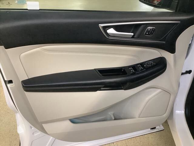 2016 Ford Edge in Chicago, IL 60659 - 2335918 9