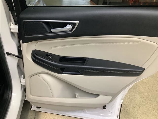 2016 Ford Edge in Chicago, IL 60659 - 2335918 19