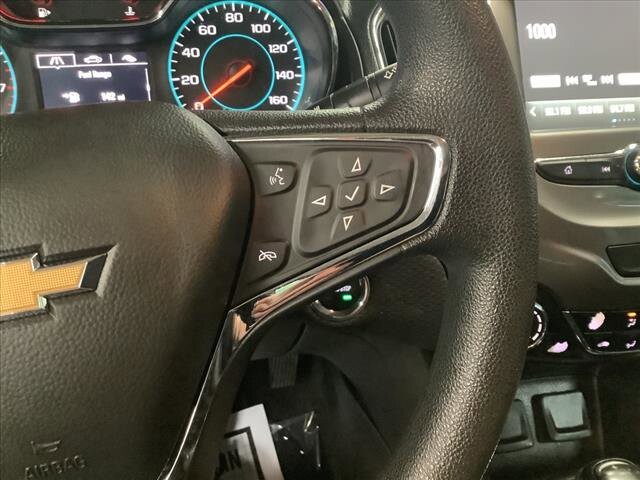 2018 Chevrolet Cruze in Chicago, IL 60659 - 2335919 13