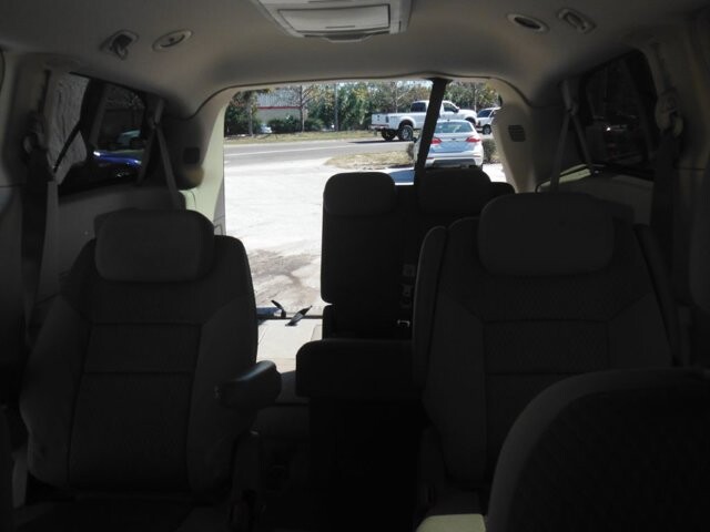 2009 Chrysler Town & Country in WEEKI WACHEE, FL 34614 - 2335951 11