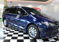 2018 Chrysler Pacifica in Lombard, IL 60148 - 2335973 4