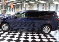 2018 Chrysler Pacifica in Lombard, IL 60148 - 2335973 10