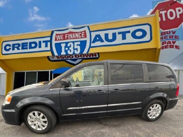 2013 Chrysler Town & Country in Oklahoma City, OK 73129