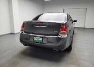 2014 Chrysler 300 in Eastpointe, MI 48021 - 2336766 7