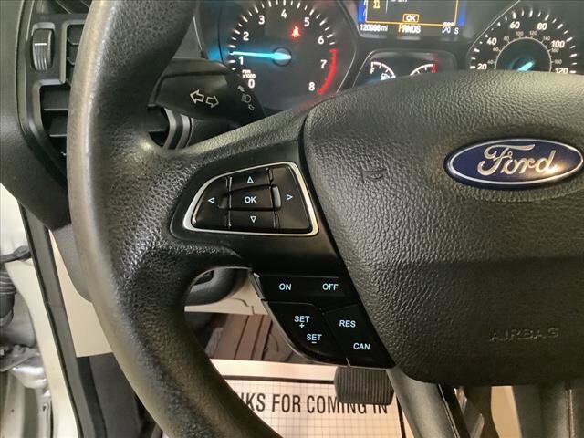 2018 Ford Escape in Chicago, IL 60659 - 2336946 13