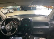 2016 Jeep Compass in Chicago, IL 60659 - 2336947 19