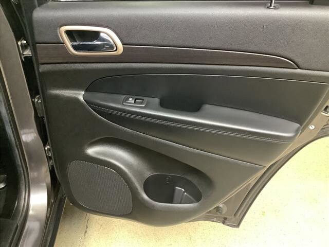 2014 Jeep Grand Cherokee in Chicago, IL 60659 - 2338241 19