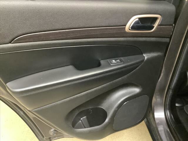 2014 Jeep Grand Cherokee in Chicago, IL 60659 - 2338241 16