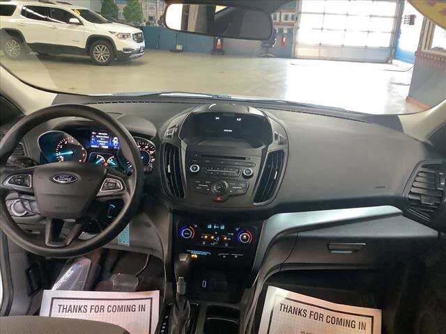2017 Ford Escape in Chicago, IL 60659 - 2338242 20