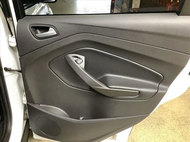 2017 Ford Escape in Chicago, IL 60659 - 2338242 19